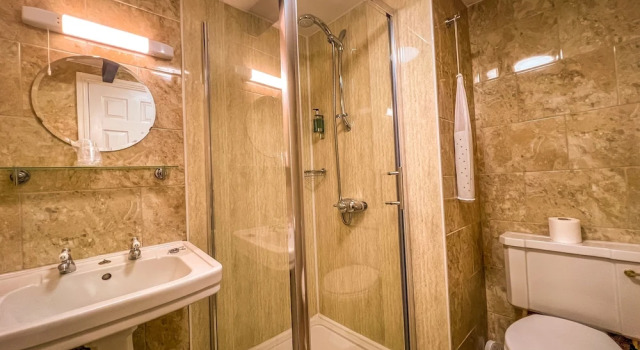 Двухместный номер Deluxe с балконом The Red Lion Hotel