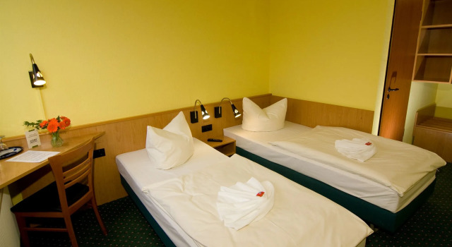Acron-Hotel Quedlinburg, Prenota Hotel Hotel a Garz con parcheggio, Parcheggio