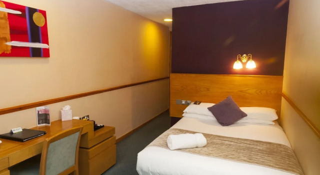 Двухместный номер Standard The Coach House at Missenden Abbey