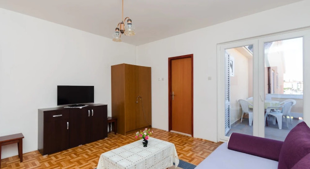 Apartment Zdravka, Prenota Appartamento Hotel a Isole Quarnerine con parcheggio, Parcheggio