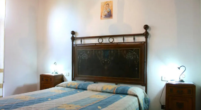 Stunning private villa with private pool, WIFI, TV, pets allowed and parking, close to Montepulc