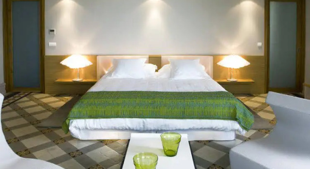 Château de Valmy - Chambres dhôtes, Book Hotel Hotels in Vermillion Coast with Parking, Parking