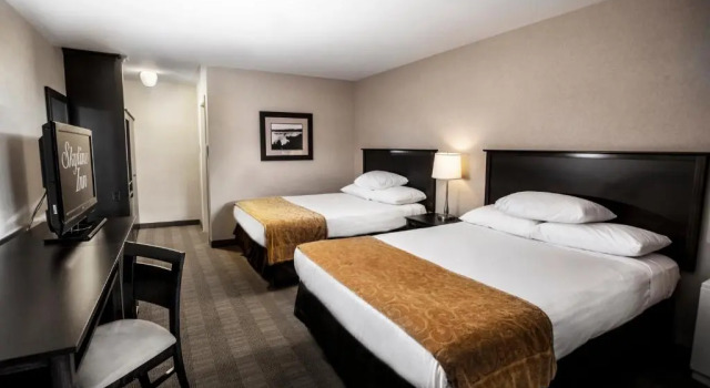 Skyline Hotel & Waterpark, Забронировать Отель Отели Ниагара Фолс 3 звезды, рядом с Круиз Maid of the Mist, 3*