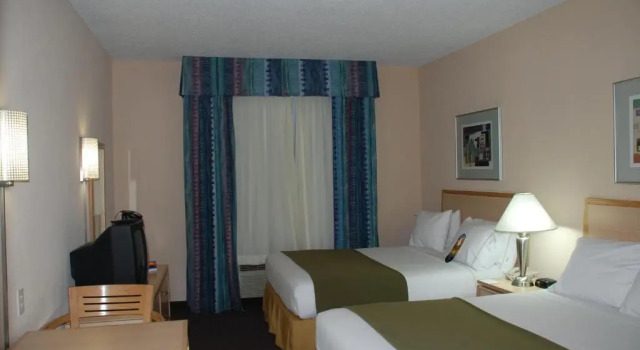 Двухместный номер Standard Holiday Inn Express Hotel & Suites San Antonio - Rivercenter Area by IHG