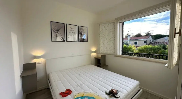Modern two Level Villa With Playground and Pool, Prenota Villa Hotel a Veneto con piscina, Piscina