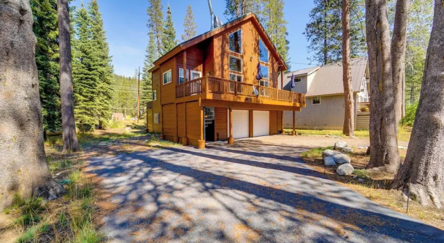 Коттедж Private Beach On-site! Soda Springs Cabin