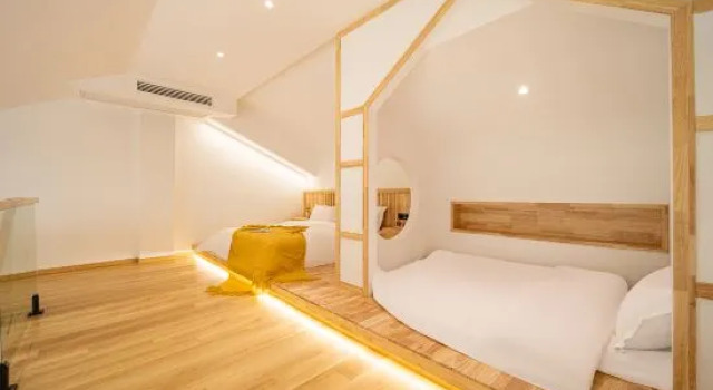 Suite Floating clouds mountain luxury