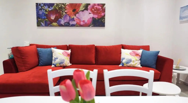 Vibrant & Cozy Apt in Athens