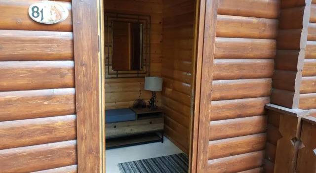 Коттедж Parkwood Lodge