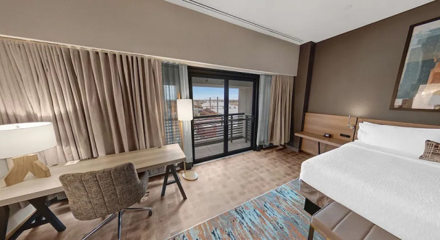 Люкс c 1 комнатой Hilton Garden Inn Toledo Downtown