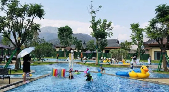 Howard Johnson The Bund Hotel Gasa, Rezerwuj Hotel Hotele w Yuxi z basenem, Basen