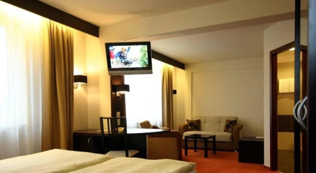 Hotel Ludmila, Забронировать Отель Мельник Центральной Богемии