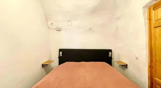 Коттедж Cave House in Cullar Near Historic Centre
