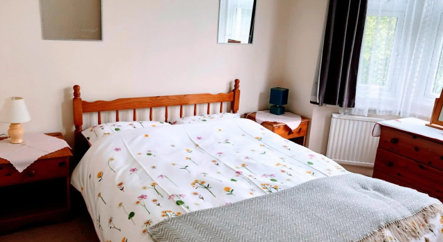 Spacious West London Apartment, Varaa Huoneisto Asunnot kohteessa Merseyside, Huoneisto