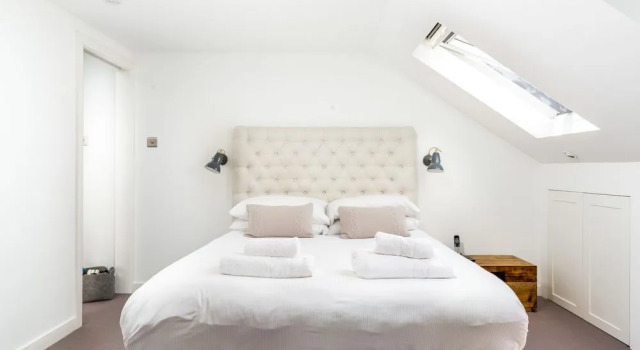 Blissful Battersea Home by Clapham Common, Забронировать Отель Бизнес-отели Англии, 4* 5*