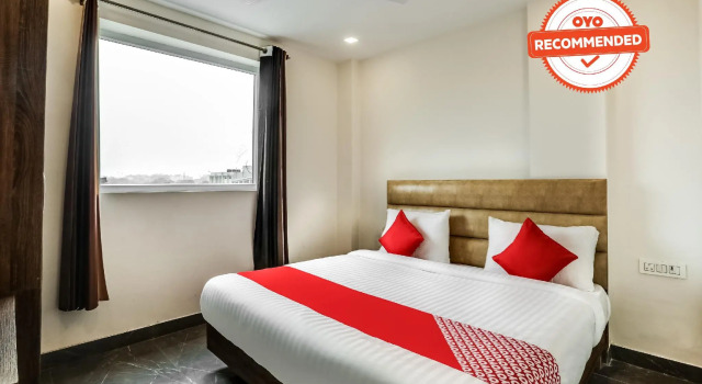 OYO Flagship 47937 Sector 25 Rohini