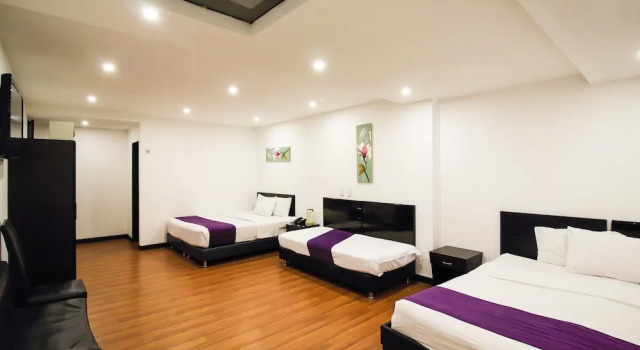 Четырёхместный номер Standard ExpoHotel Bogotá