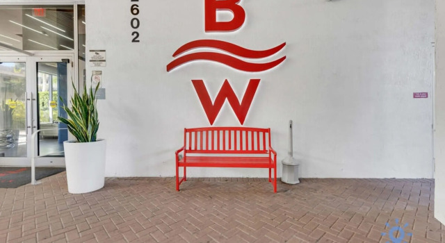 Spacious 2BR Condo Sleeps 6 Amazing Amenities, Rezerwuj Hotel Hallandale Beach 