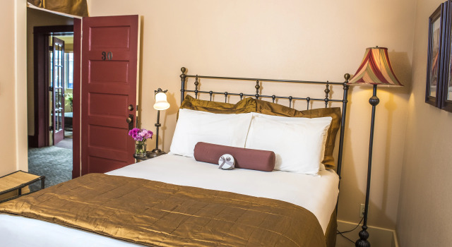 Chamberlin Inn Cody