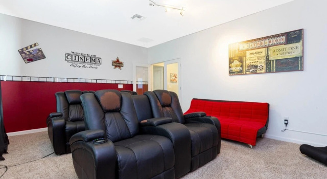 Stunning 6 Bd w Pool Close to Disney Sonoma 2682