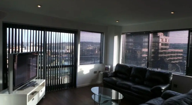 Номер Executive Пентхаус с 2 комнатами с видом на город City Crash Pad - West Street Apartments