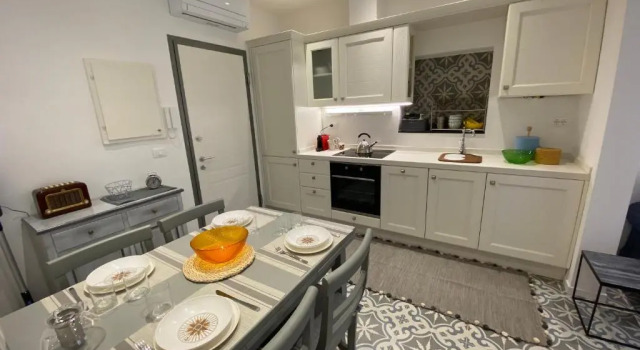 Апартаменты Suites 5 Stelle Nel Borgo di Varazze