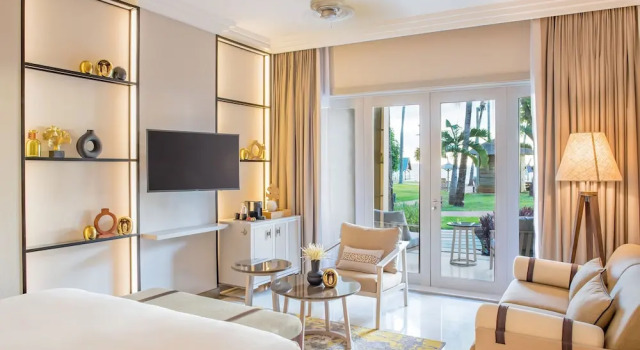 Classic Sunset View Double room with balcony InterContinental Mauritius
