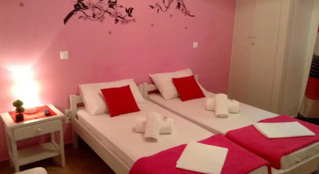 Nikoletta Rooms