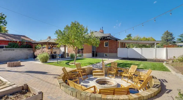 Коттедж Great Outdoor Space! Family Home in SLC Suburbs