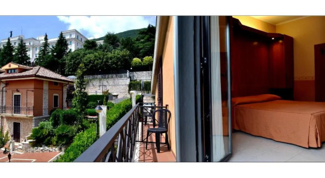 Двухместный номер Standard с балконом Hotel Colonne
