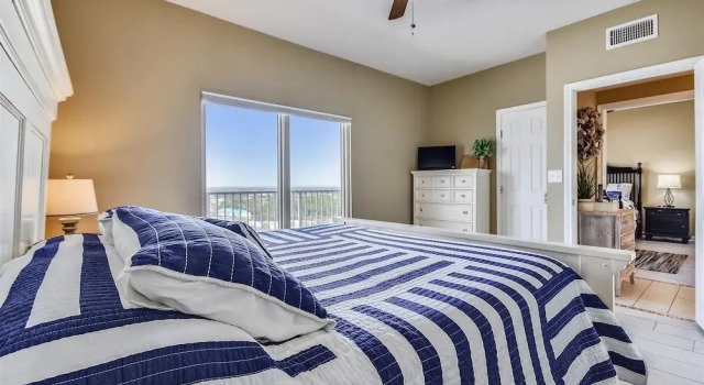 Shores of Panama 1804 - 2 Bedroom + Bunkroom . Updated! Free Fun. 2 Condo by RedAwning, Забронировать Отель Панама-Сити Панхэндл Флорида, рядом с Загородный клуб "Сигнал Хилл"
