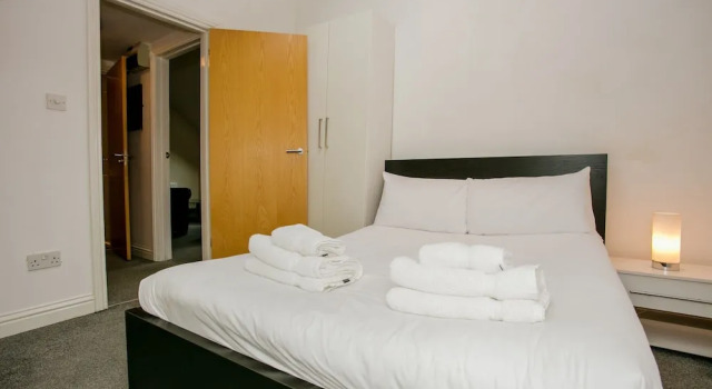 1 Bedroom Flat Sleeps 4 In Hackney