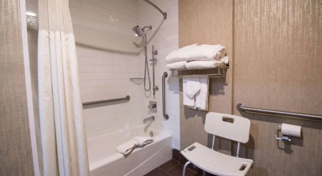 Номер Standard Empeiria High Sierra Hotel