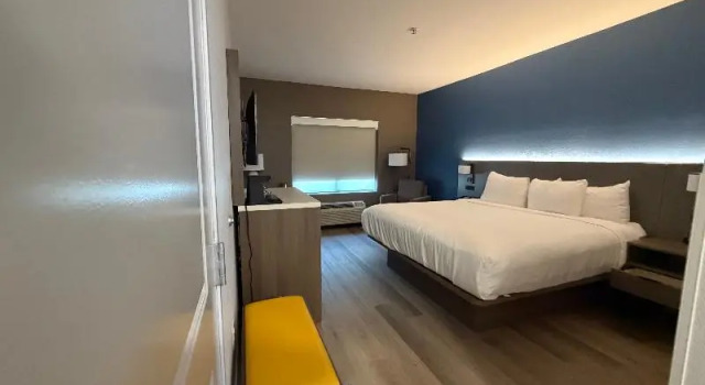 Студия Comfort Inn & Suites Concord - Kannapolis