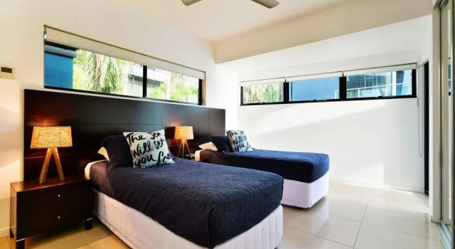 Вилла Villa 12 The Edge Oceanfront Deluxe 3 Bedroom Near Marina With Golf Buggy