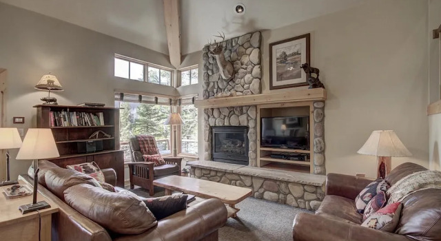 1986 Starfire Townhomes 3 Bedrooms 3 Bathrooms Condo