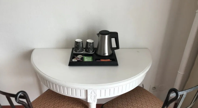 Номер Superior с видом на сад Avignon Grand Hotel
