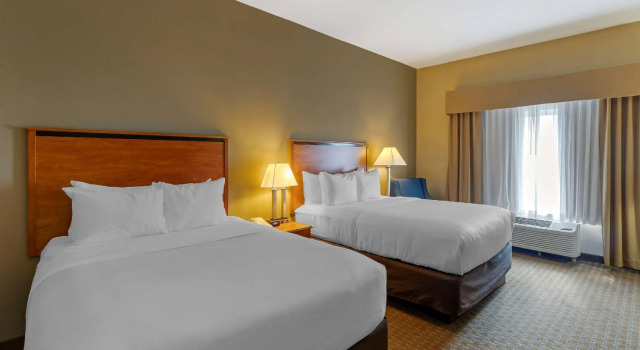 Четырёхместный номер Standard Comfort Inn & Suites Marion I-57
