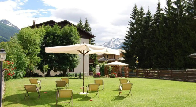 Апартаменты Chalet Gardenia