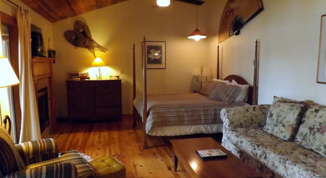 Шале Westwind Inn on the Lake
