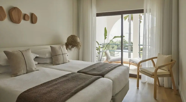 Casa Alonso 2 Bedroom Apartment With Pool, Rezerwuj Apartament Hotele w Algarve z parkingiem, Parking