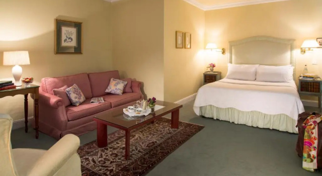 Полулюкс Ahernes Townhouse Hotel and Seafood Restaurant