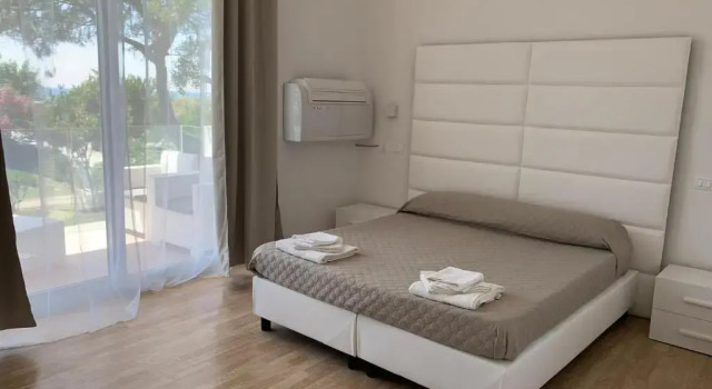 Четырёхместный номер Standard с видом на море Hotel Artemide Mare