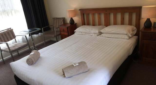 Southern Right Motor Inn