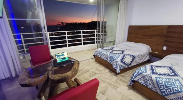 51 Master Room
