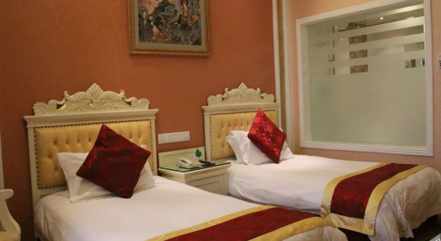 Grand Sun Hotel Dunhuang, Buchen Sie Hotel Business-Hotels in Gansu, 4* 5*