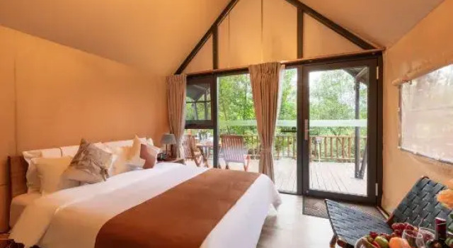 Тент Senyou Linxi Homestay