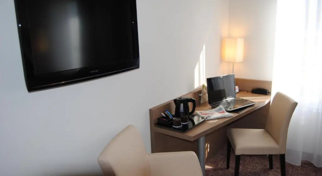 Brit Hotel Chateaudun