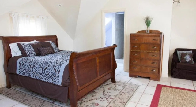 San Luis Obispo Hostel, Забронировать Хостел Сан-Луис-Обиспо San Luis Obispo County, рядом с Mission San Luis Obispo de Tolosa