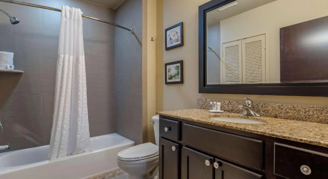 Четырёхместный номер Standard Comfort Inn Bentonville - Crystal Bridges